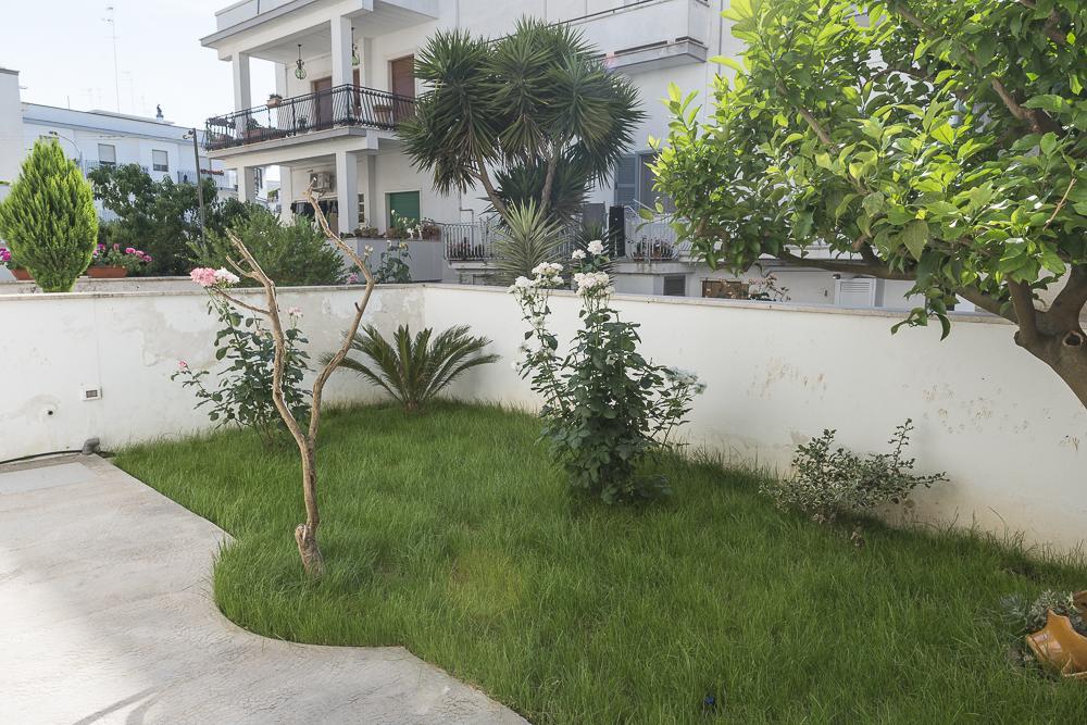 A Due Passi Dal Centro Bed & Breakfast Alberobello Exterior photo